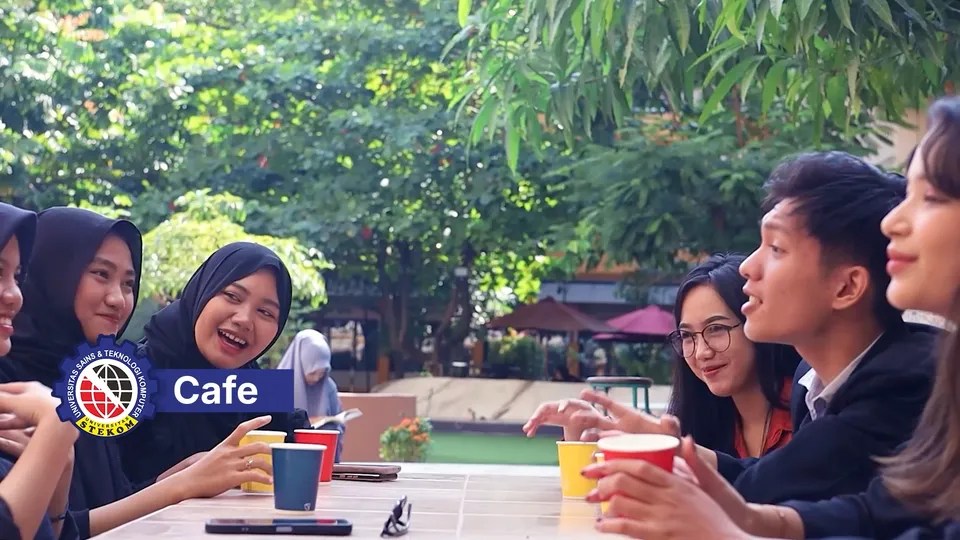 Fasilitas Cafe Kampus Universitas STEKOM