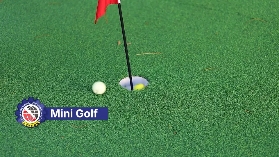Fasilitas Mini Golf Universitas STEKOM